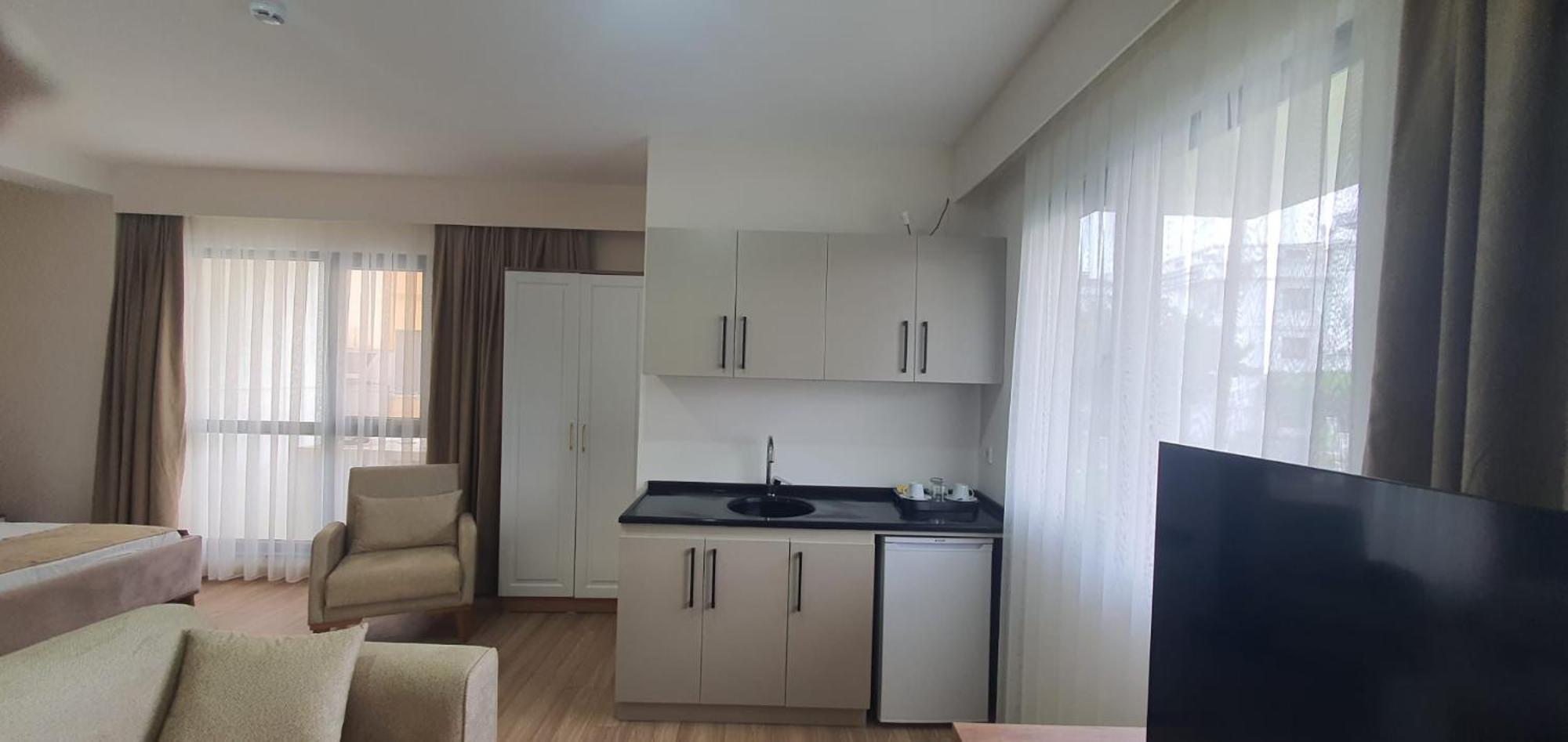 Petra Port Hotel Стамбул Экстерьер фото